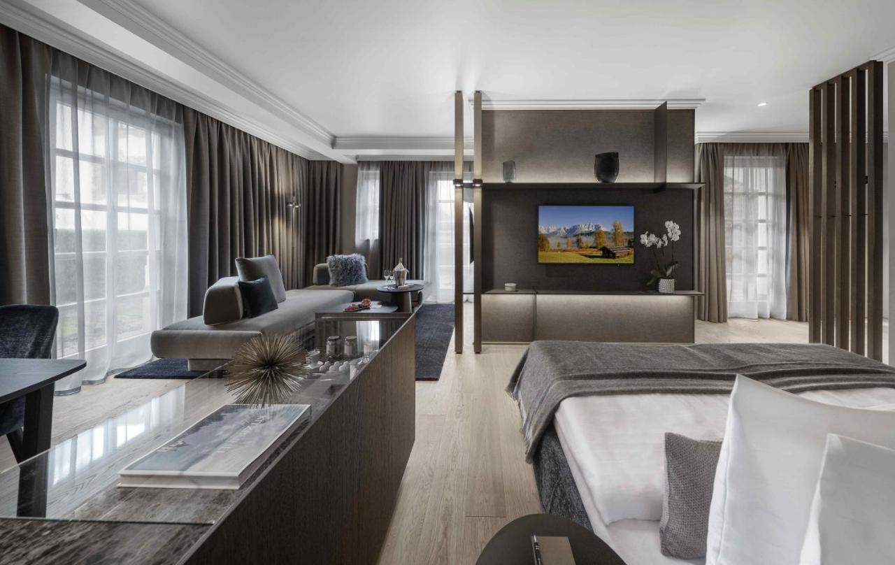 Hotel Weisses Roessl Кицбюэль Экстерьер фото
