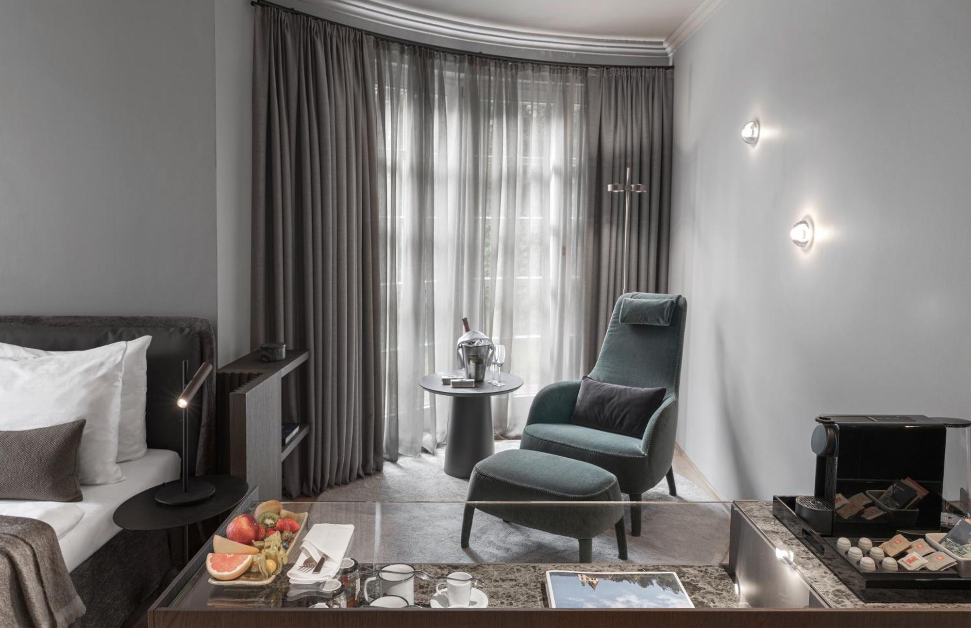 Hotel Weisses Roessl Кицбюэль Экстерьер фото