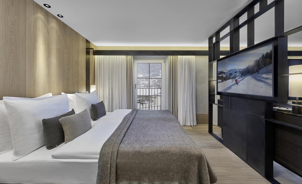 Hotel Weisses Roessl Кицбюэль Экстерьер фото