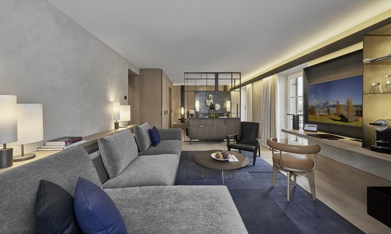 Hotel Weisses Roessl Кицбюэль Экстерьер фото